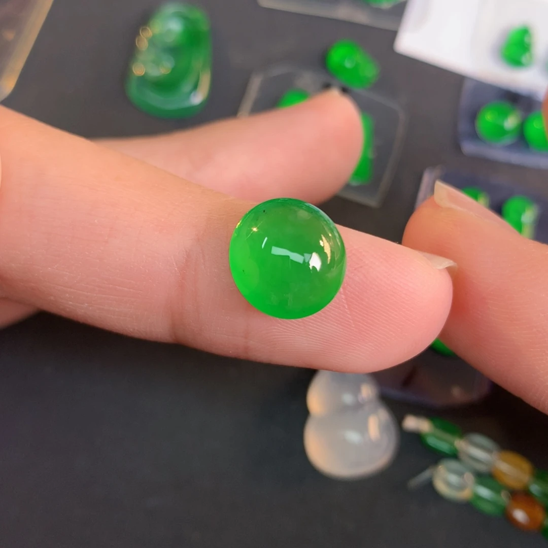 翡翠裸石10.31-9.8-4.64