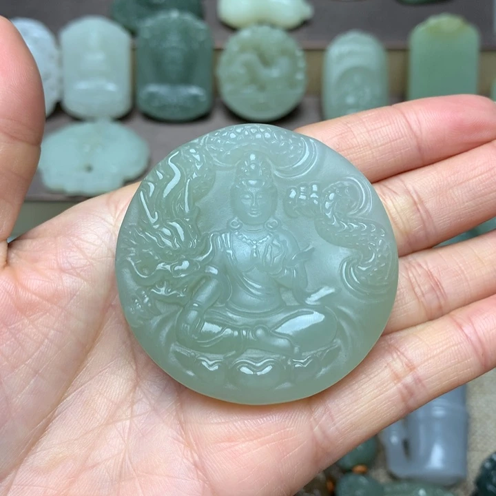 和田玉未镶嵌颈饰