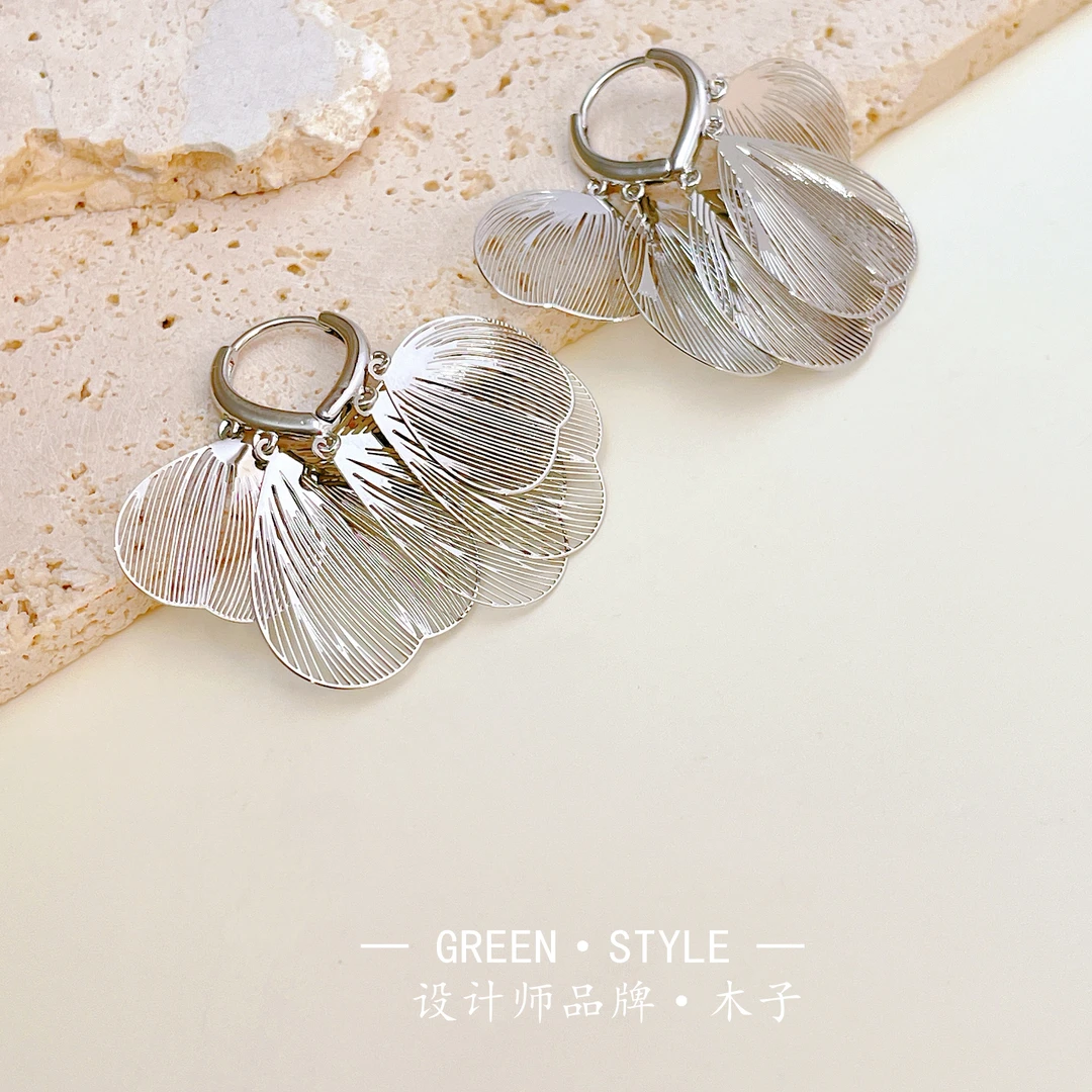 铜合金耳饰 【金属镂空银杏叶耳扣】个性轻奢高级简约时尚精致-A26