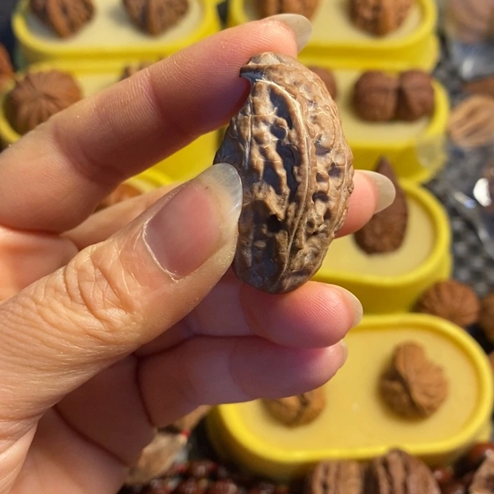 把件文玩核桃异形