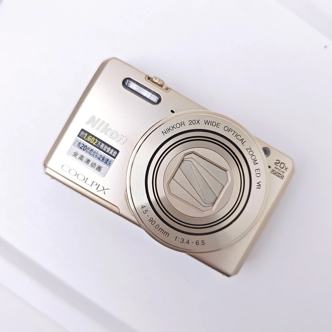 95新 Nikon/尼康 s7000 热门高清清冷长焦1600万像素20倍变焦wifi