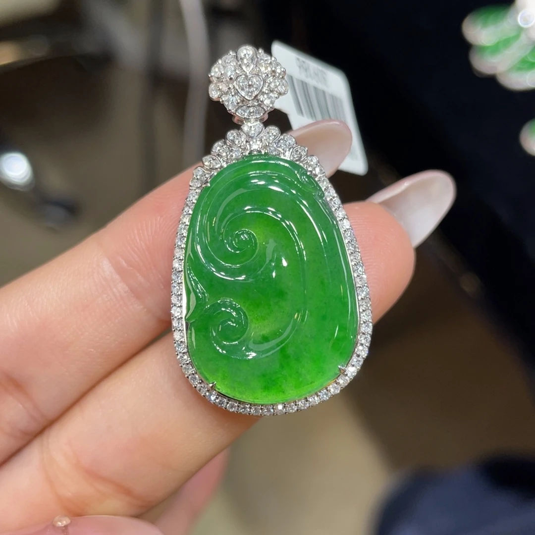 翡翠颈饰18K金镶嵌天然缅甸翡翠a货