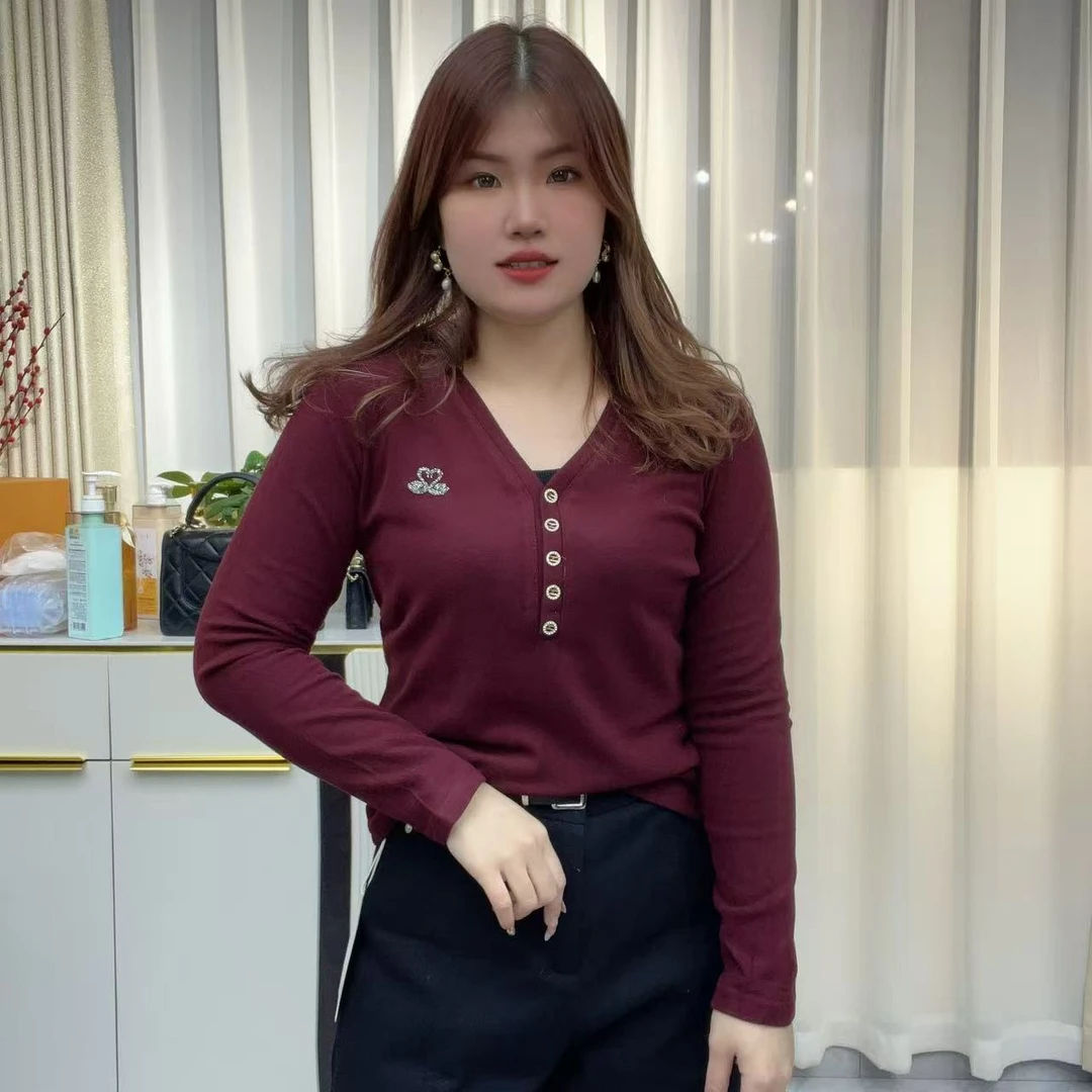 小鑫肝@现货浮力重工V领带扣天鹅烫钻气质修身百搭长袖T恤 6655