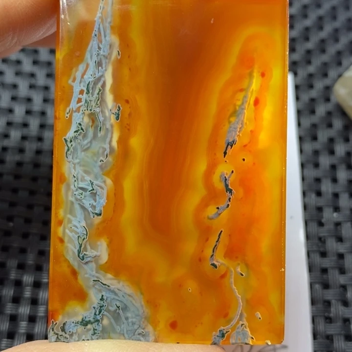 未镶嵌颈饰玛瑙/玉髓正**存
