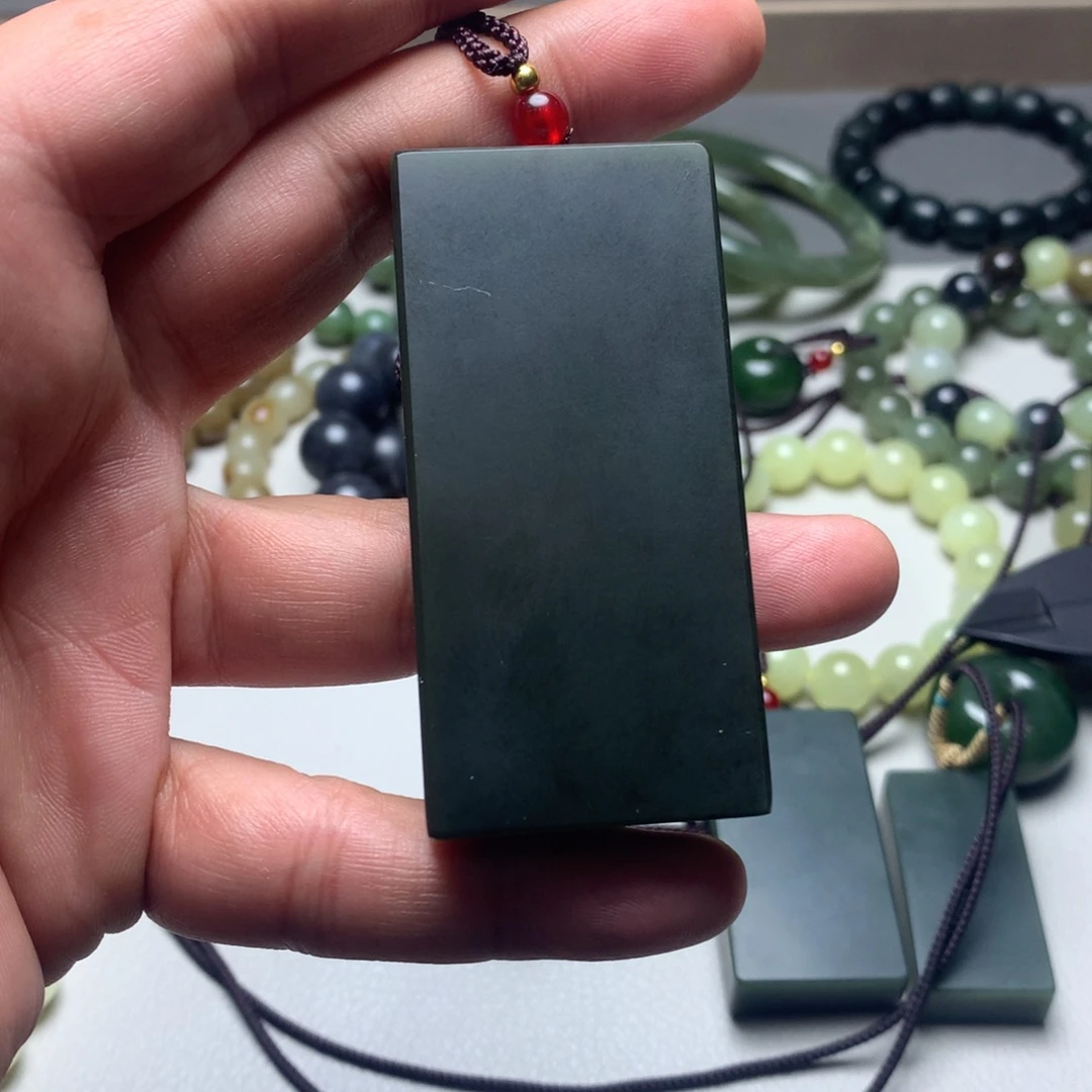 和田玉未镶嵌挂件