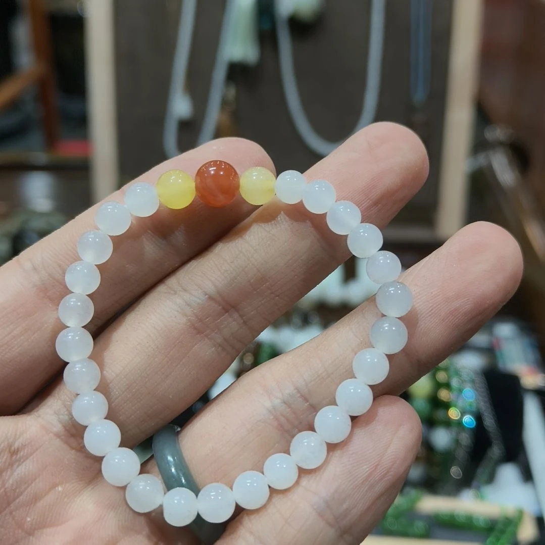 和田玉未镶嵌手串