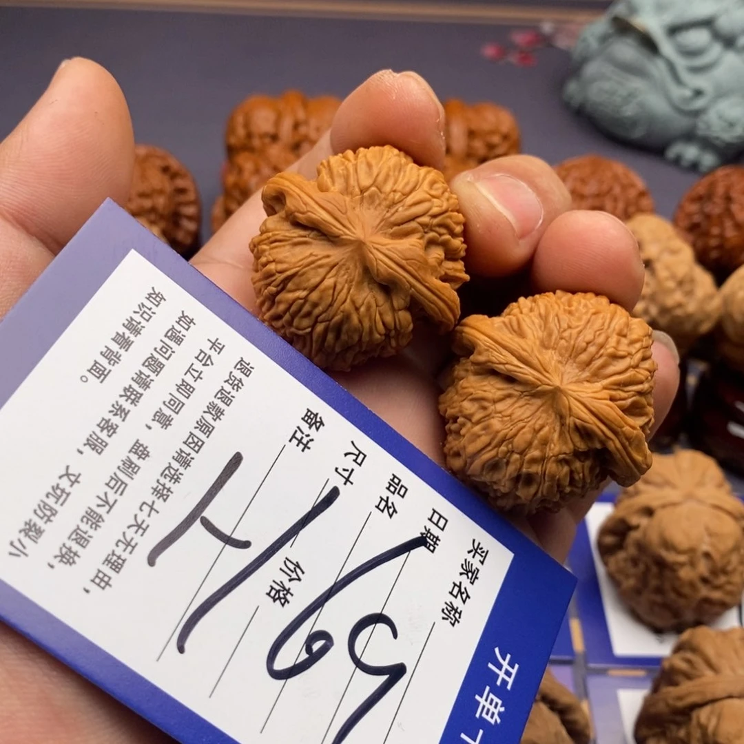 文玩核桃把件球白36尺寸