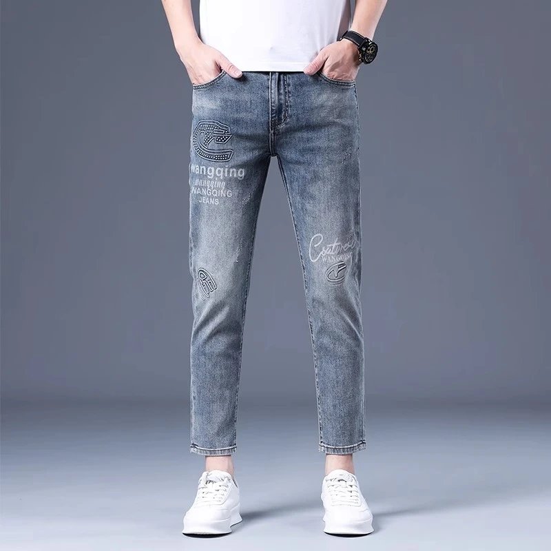 2025欧货潮牌烫钻印花男士牛仔裤新款薄款修身直筒潮流小脚九分裤