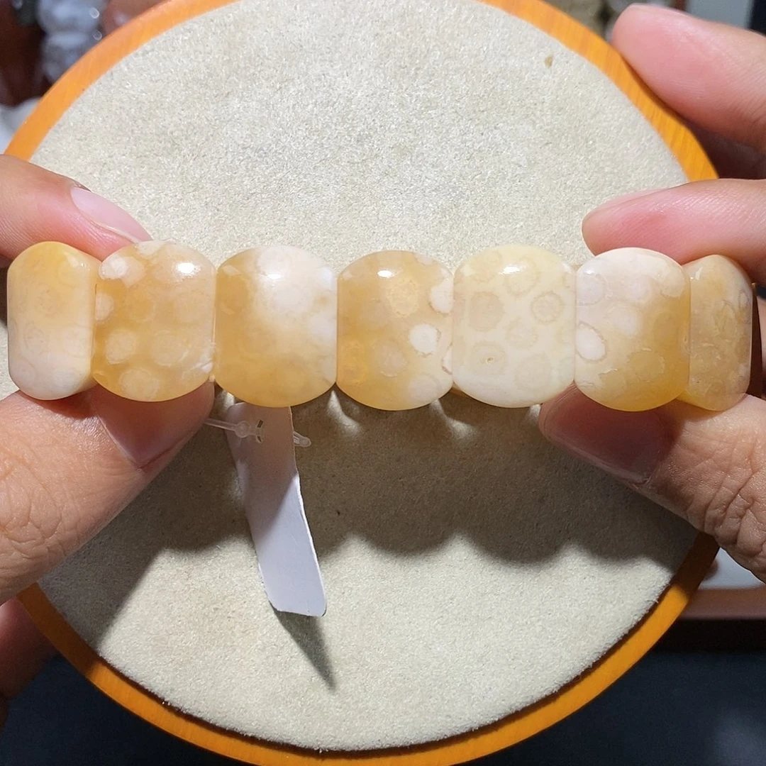 硅化珊瑚（珊瑚玉）手串未镶嵌奶酪色25