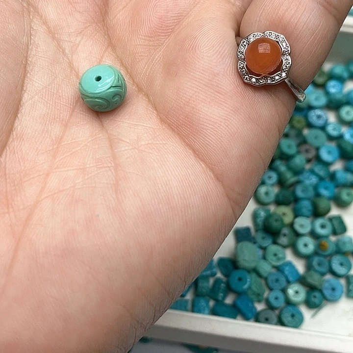 南红玛瑙未镶嵌珠宝奇石