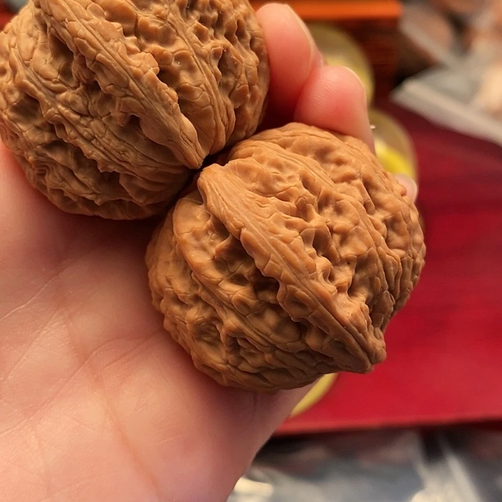 【闪购商品】文玩核桃吊坠大*绣球