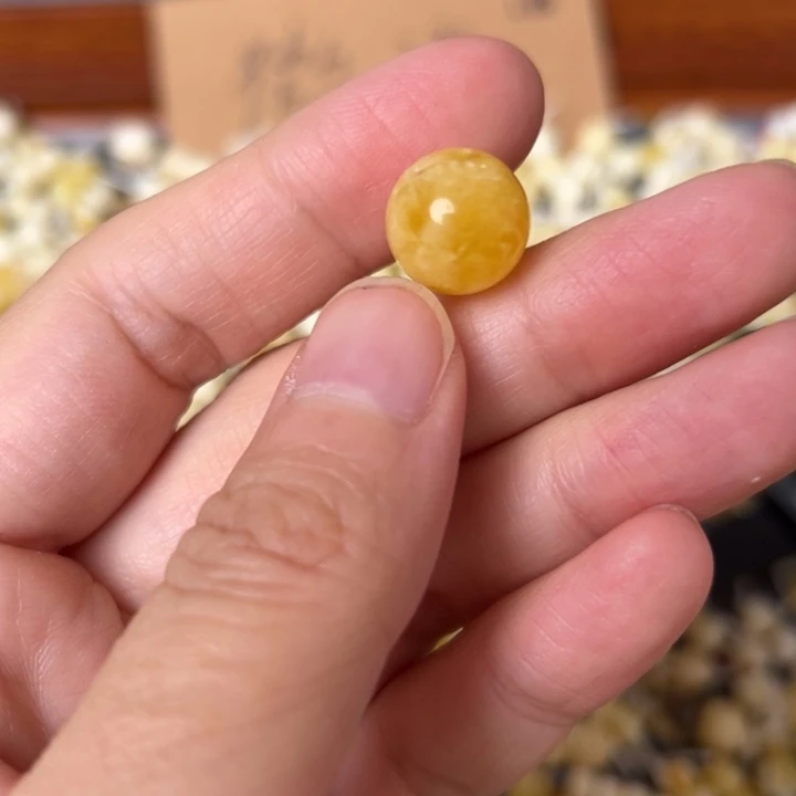 蜜蜡未镶嵌裸石12.2mm一个