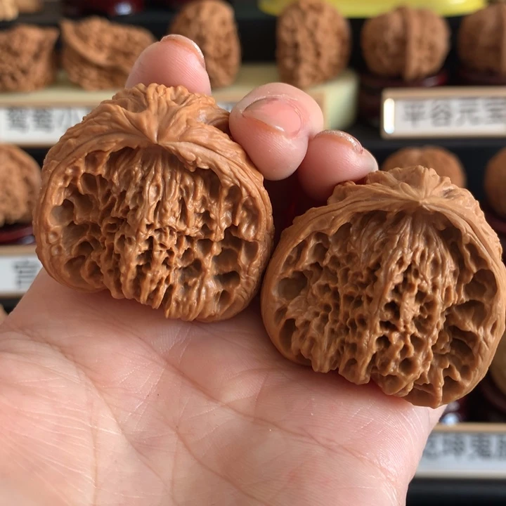 文玩核桃把件烟*灰南疆蛇头40