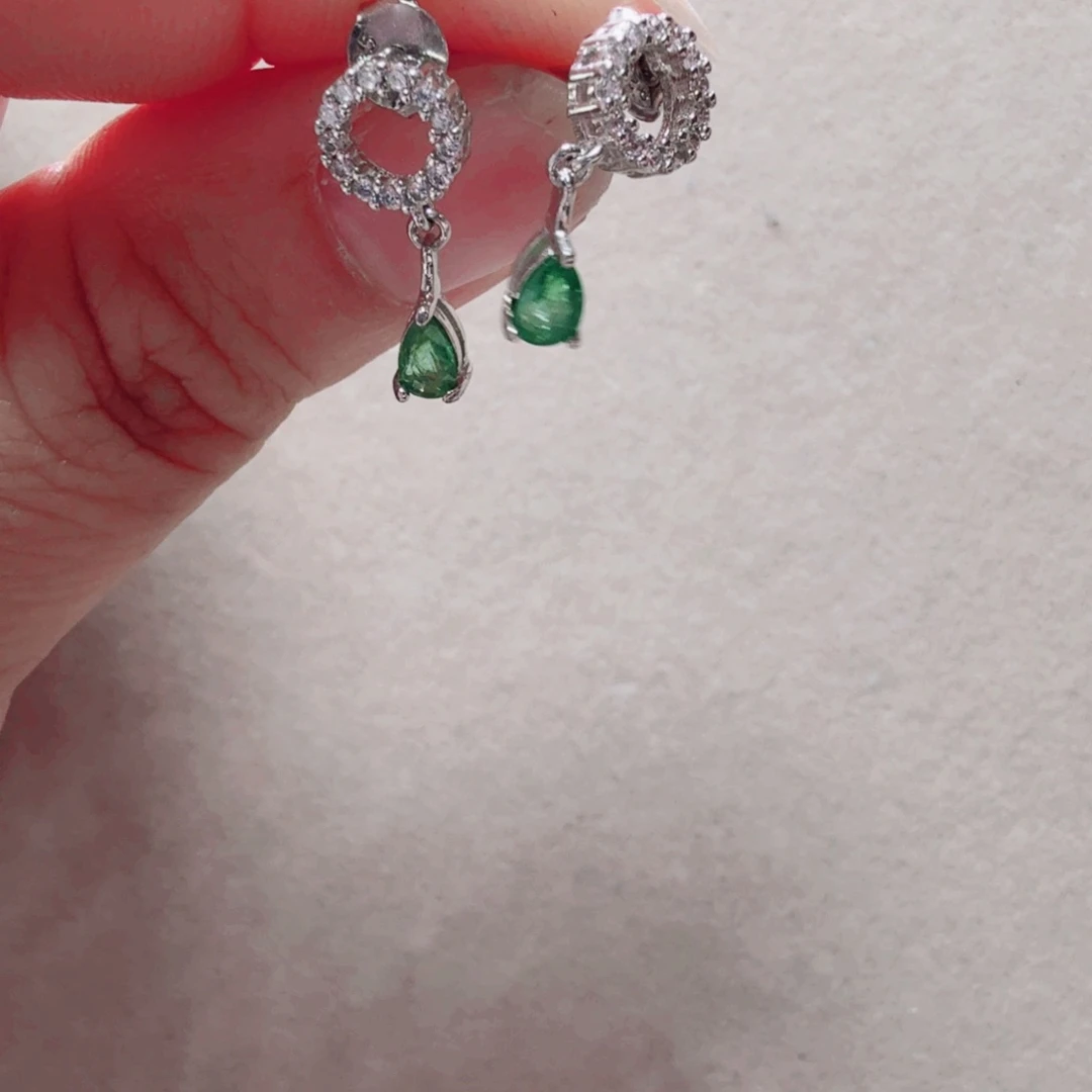 祖母绿耳饰银S925镶嵌
