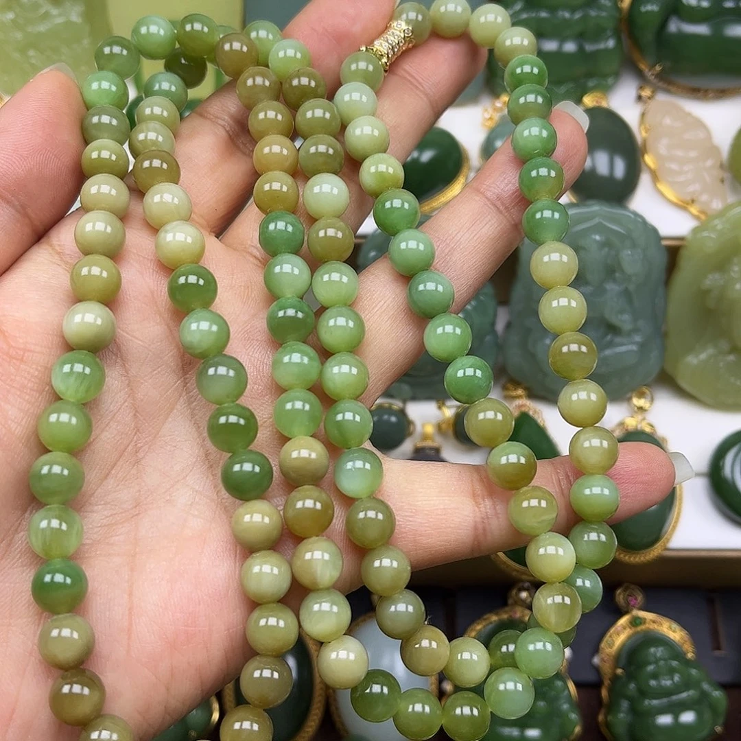 和田玉未镶嵌颈饰黑羊洞卡8