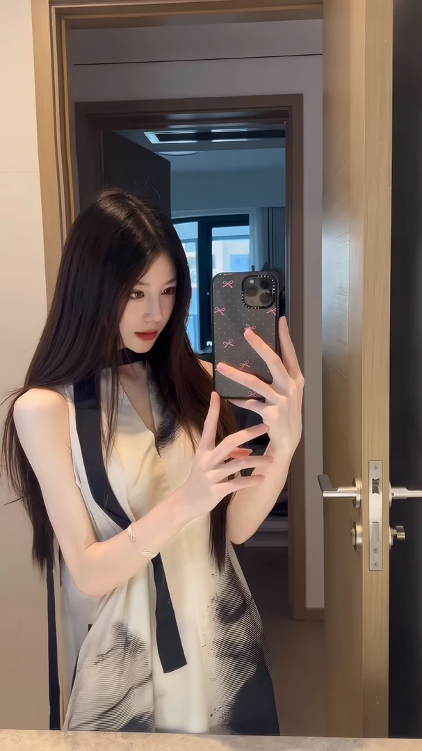 新中式晕染印花高级感挂脖连衣裙女夏季无袖气质宽松显瘦长裙