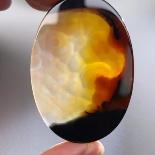 玛瑙/玉髓颈饰未镶嵌小**弯