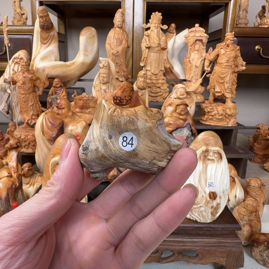 崖柏小木匠艺雕一物一拍