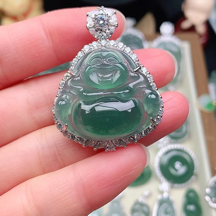 颈饰银S925镶嵌翡翠福**满吊坠