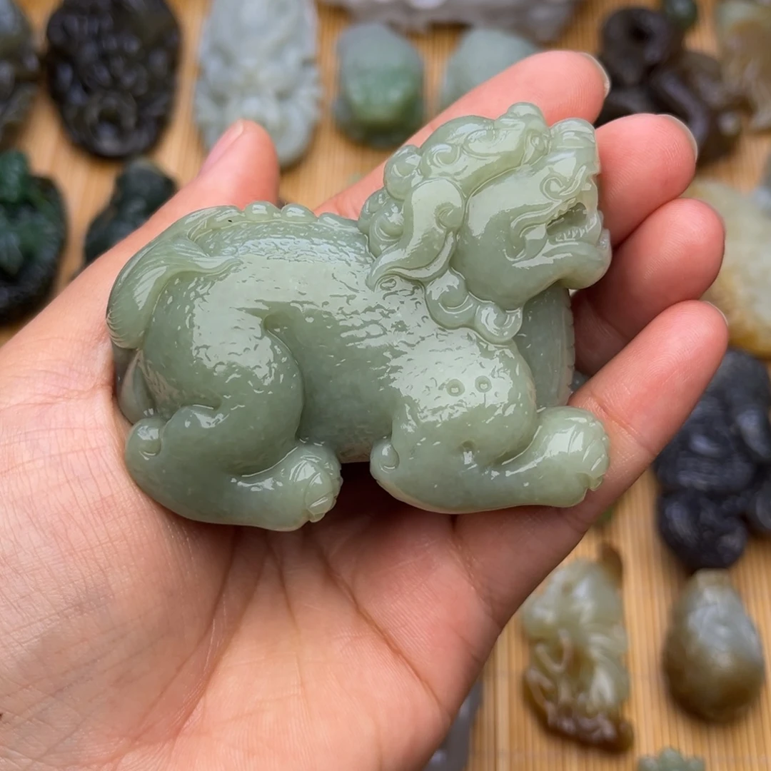 添***制和田玉未镶嵌颈饰