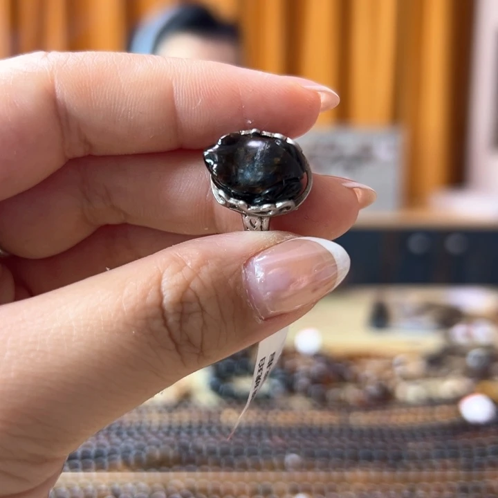 未镶嵌琥珀裸石抚顺234