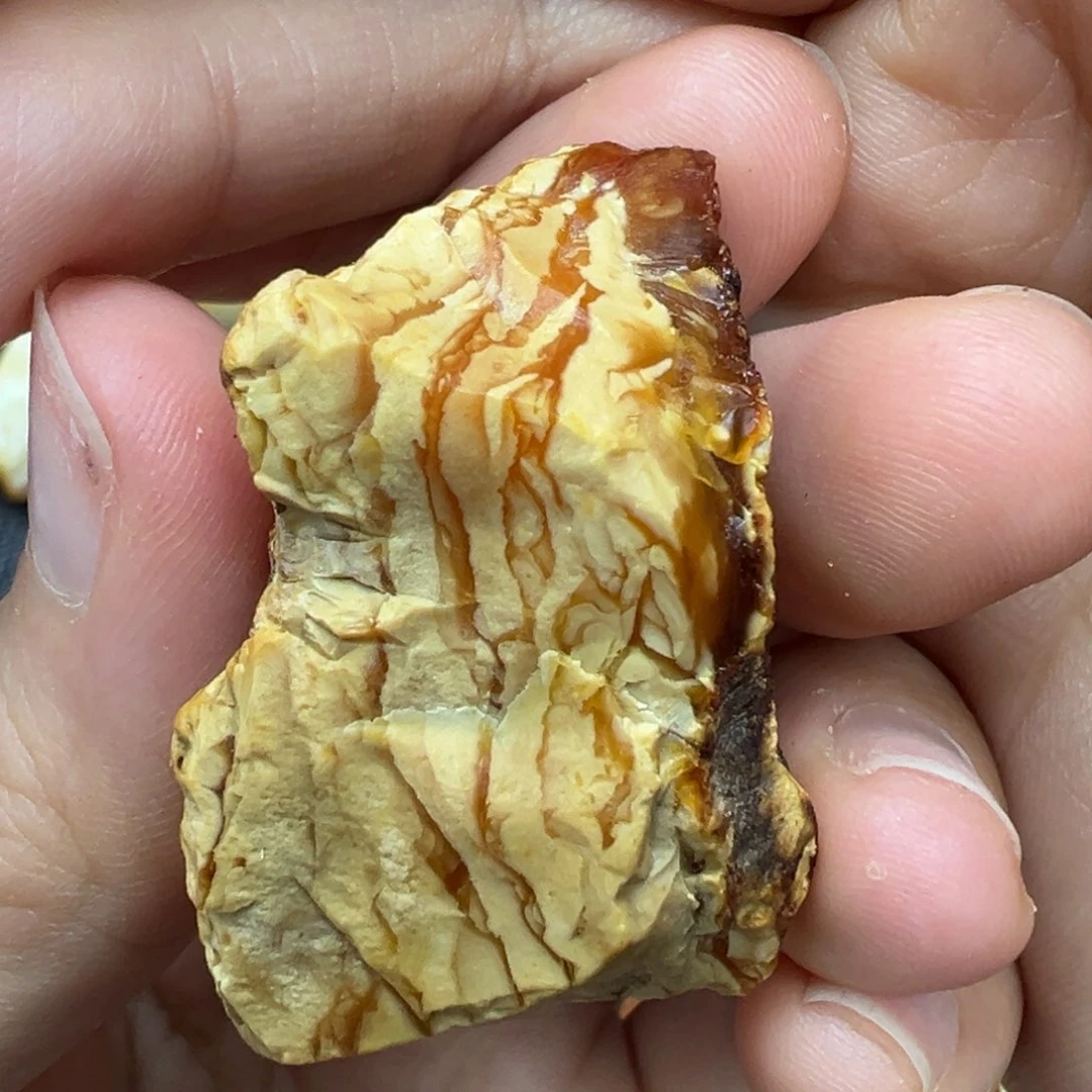 定制琥珀未镶嵌蜜蜡