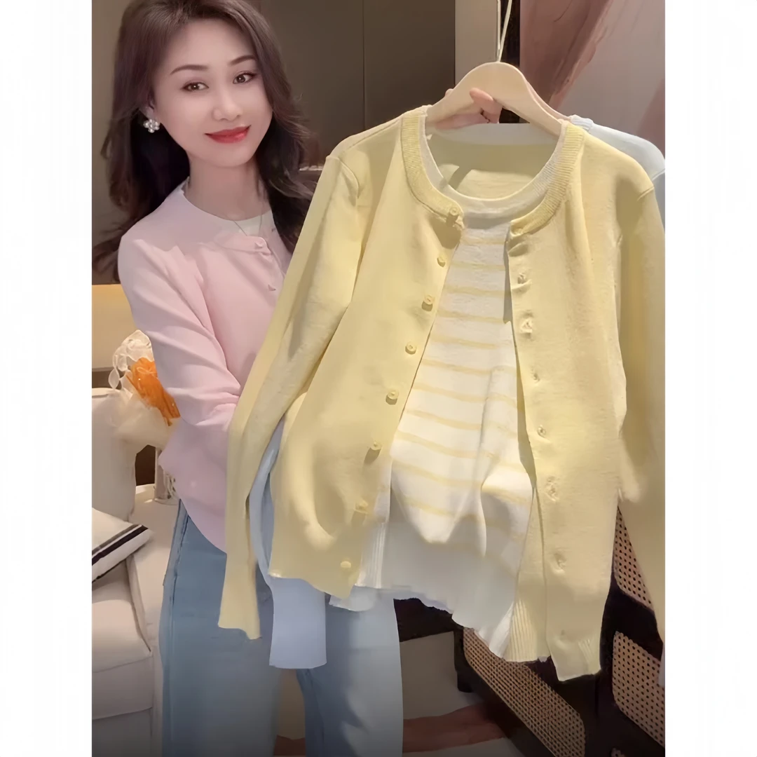 时尚圆领假两件拼接长袖针织开衫女秋装新款显瘦百搭条纹打底上衣