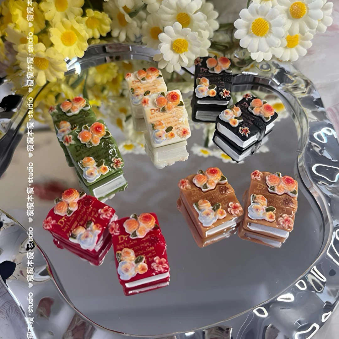 【瘦瘦-玫瑰的故事书】创意树脂diy食玩手工可爱饰品配件
