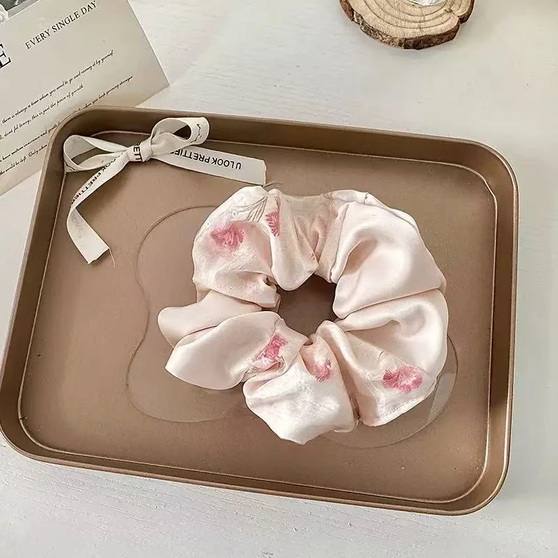 直播间扣号用，实物直播间，时尚发饰气质百搭头饰甜美