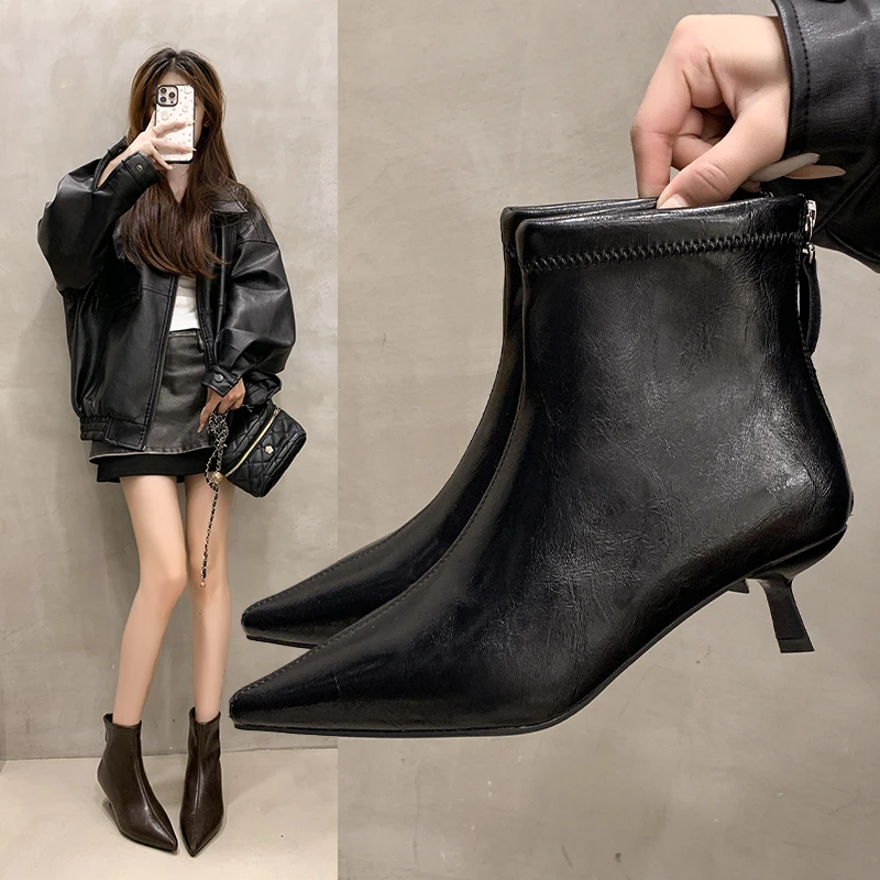 细跟黑色短靴女2025冬季新款软皮中跟瘦瘦靴职业百搭法式气质女靴