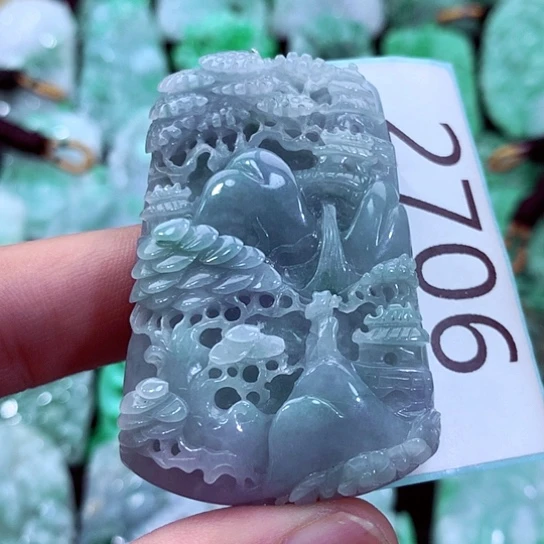 吊坠(不含链)未镶嵌翡翠
