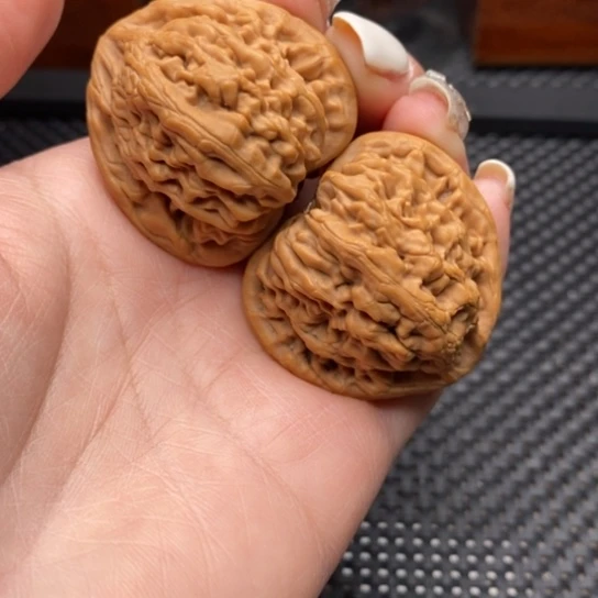 文玩核桃吊坠n****k41全品三角虎头王