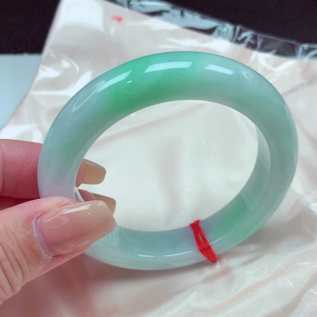 翡翠未镶嵌手镯手镯