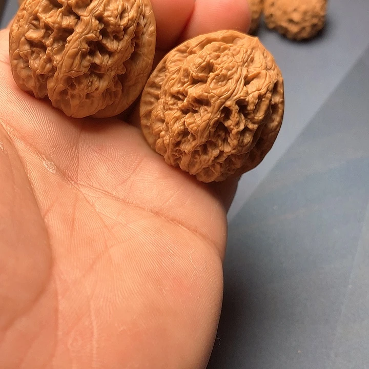 文玩核桃吊坠将军