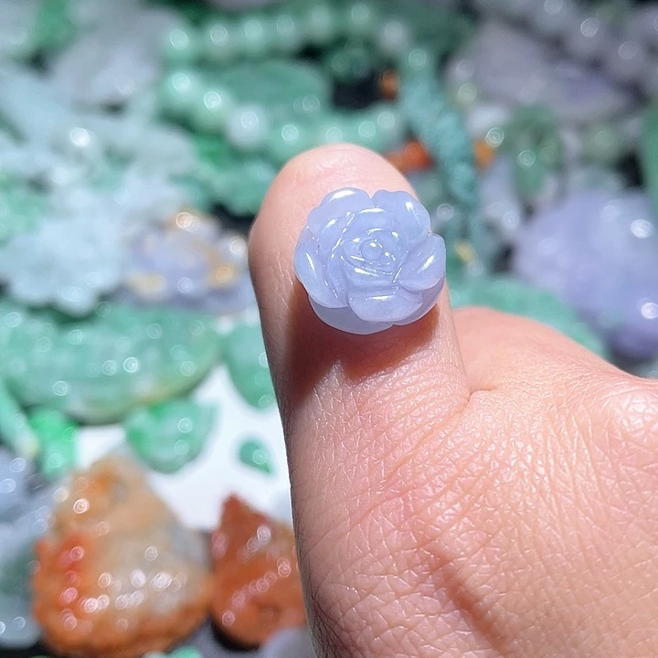 颈饰未镶嵌翡翠天