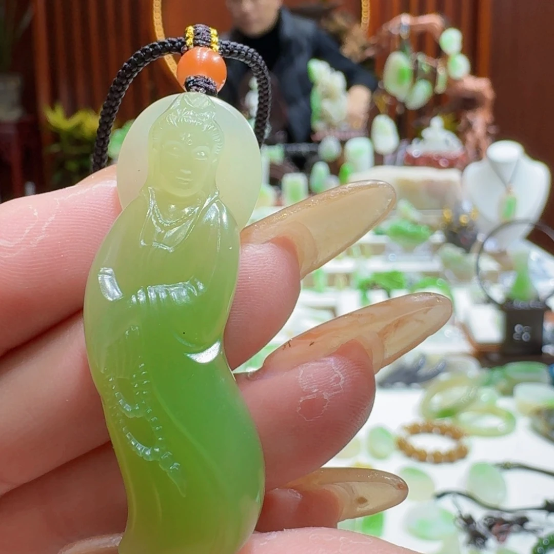 和田玉翠青观音未镶嵌