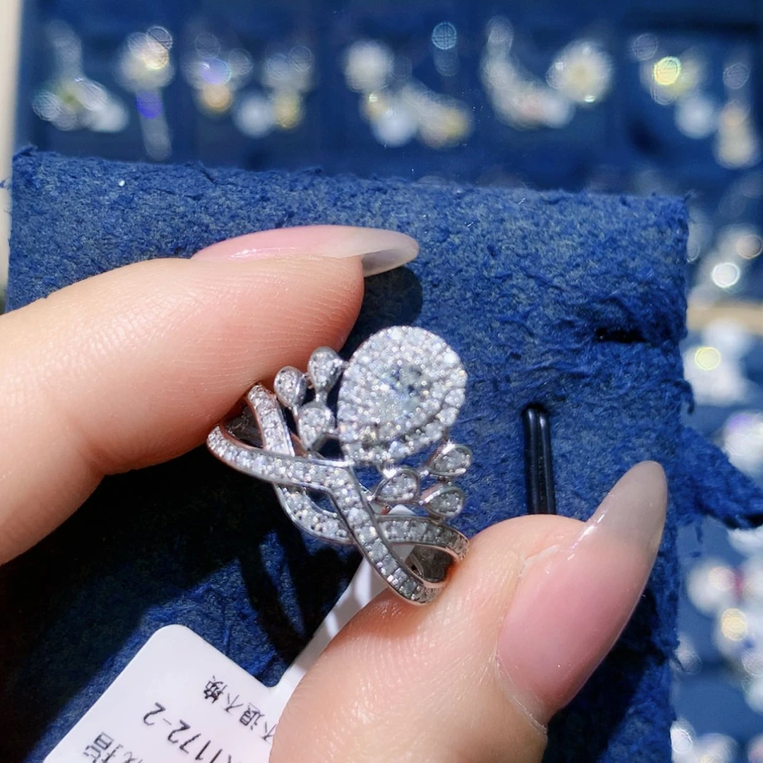 【闪购商品】戒托铂Pt850镶嵌钻石