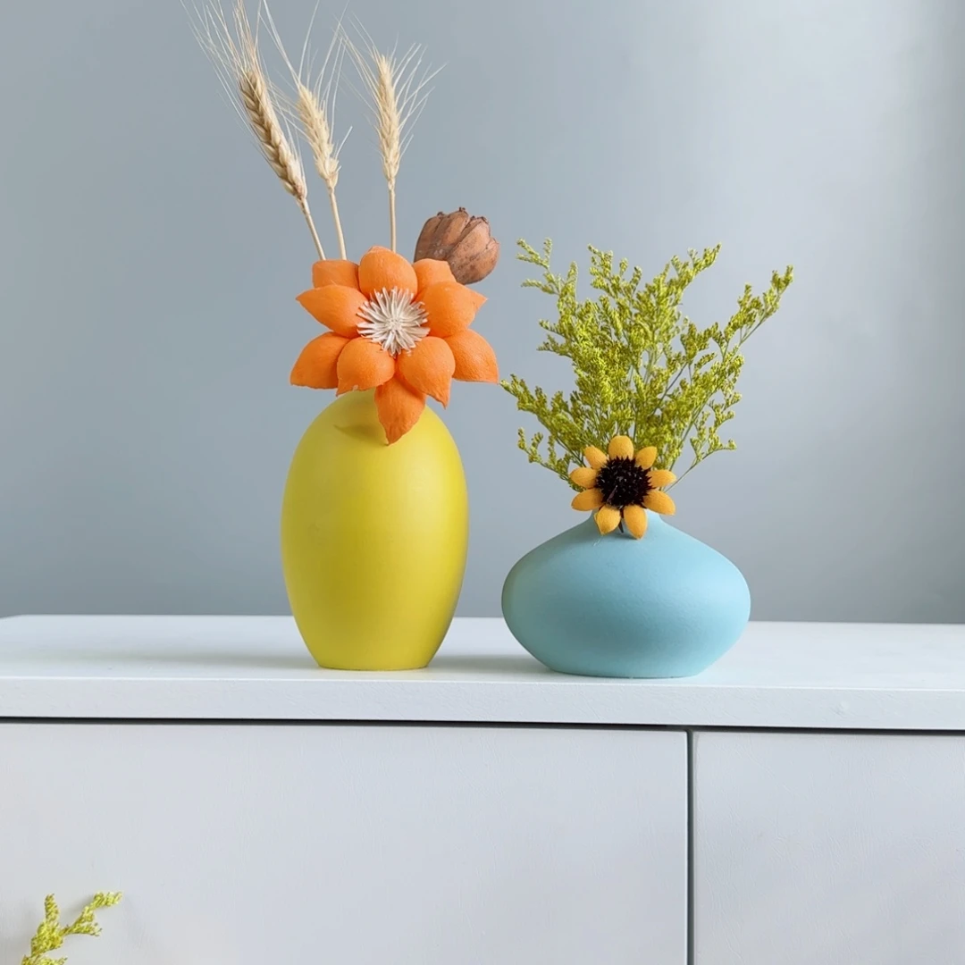 瓷片陶瓷小花瓶含花总高约20-30cm