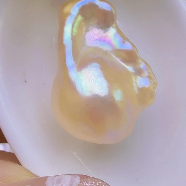 淡水珍珠未镶嵌颈饰