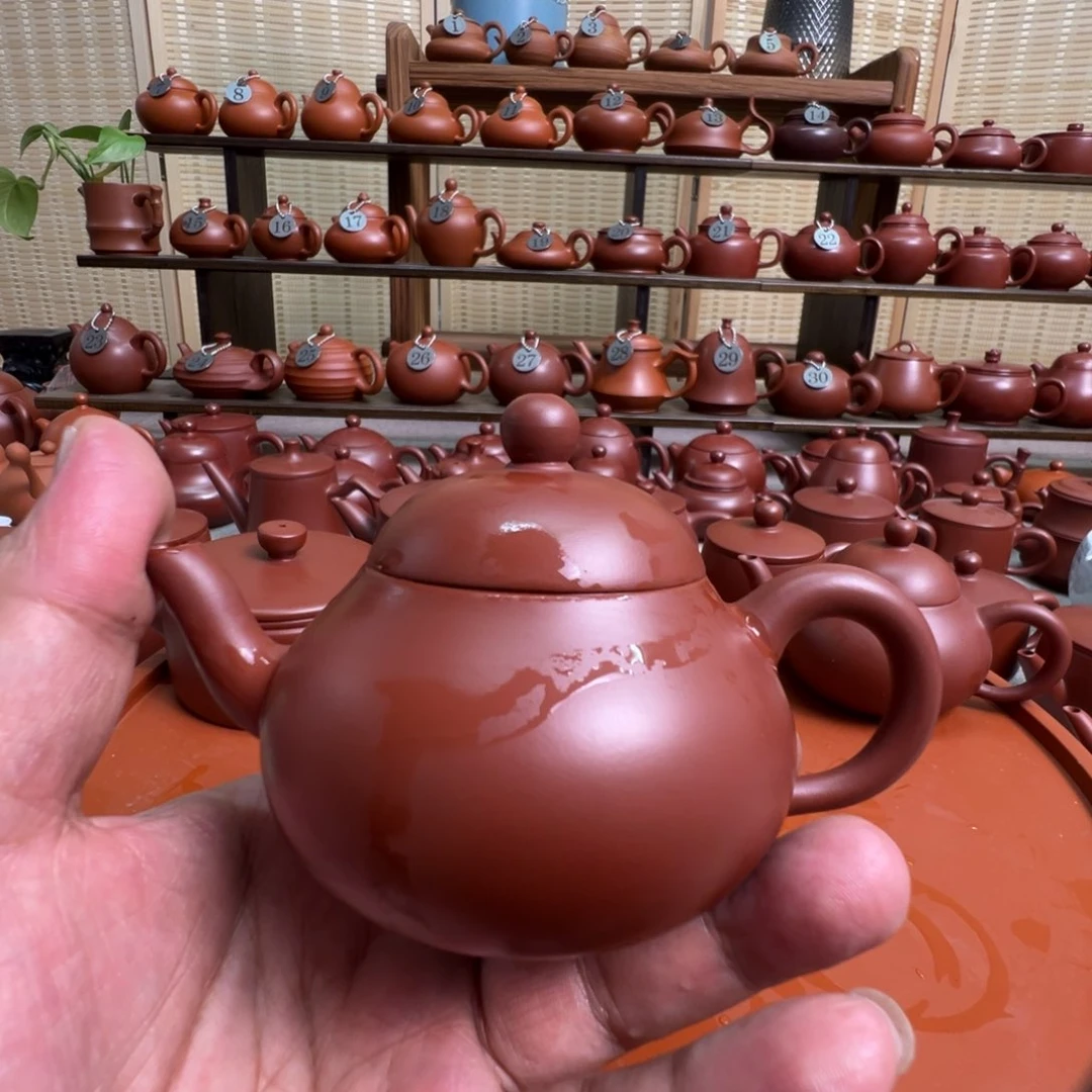 茶壶紫砂L**o潮州手拉朱泥壶，微瑕不退换