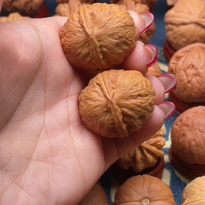 把件文玩核桃精品龙珠