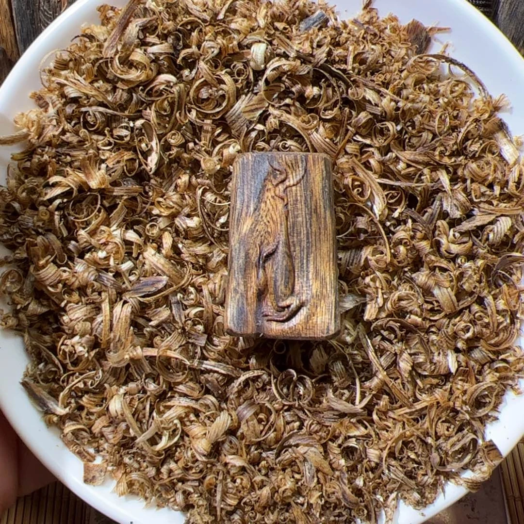 沉香沉香碎屑白棋素牌5克