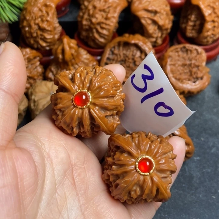 文玩核桃把件狮子310