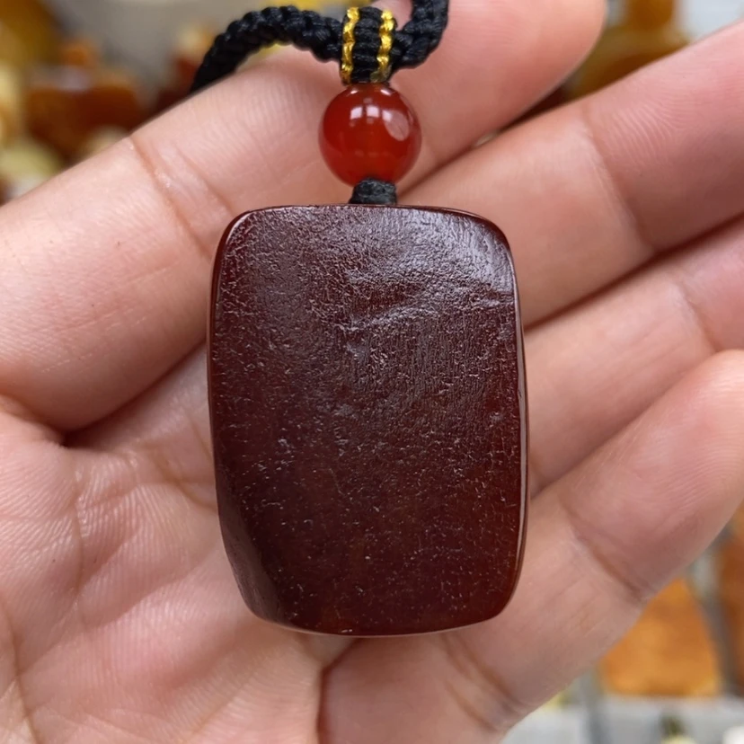 【闪购商品】琥珀颈饰未镶嵌