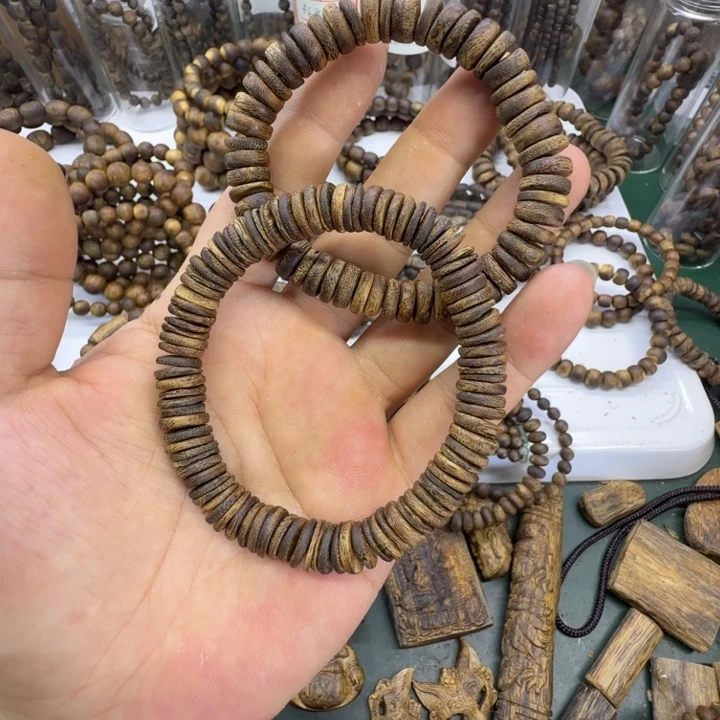 沉香碎屑沉香奇楠沉香乌身卡1.0单圈药片珠10.8克