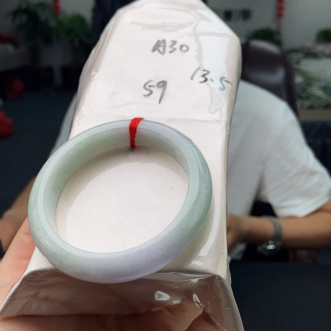 翡翠手镯未镶嵌拍一发一