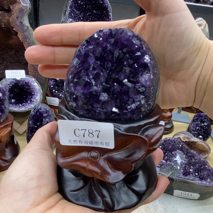 紫晶大型摆件（非配饰）未镶嵌灿**河