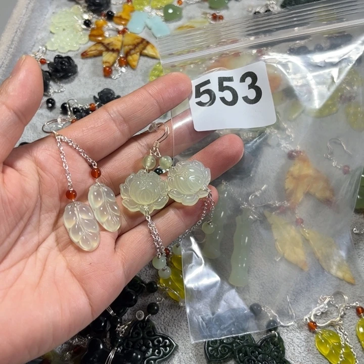 蛇纹石玉耳饰未镶嵌?****来
