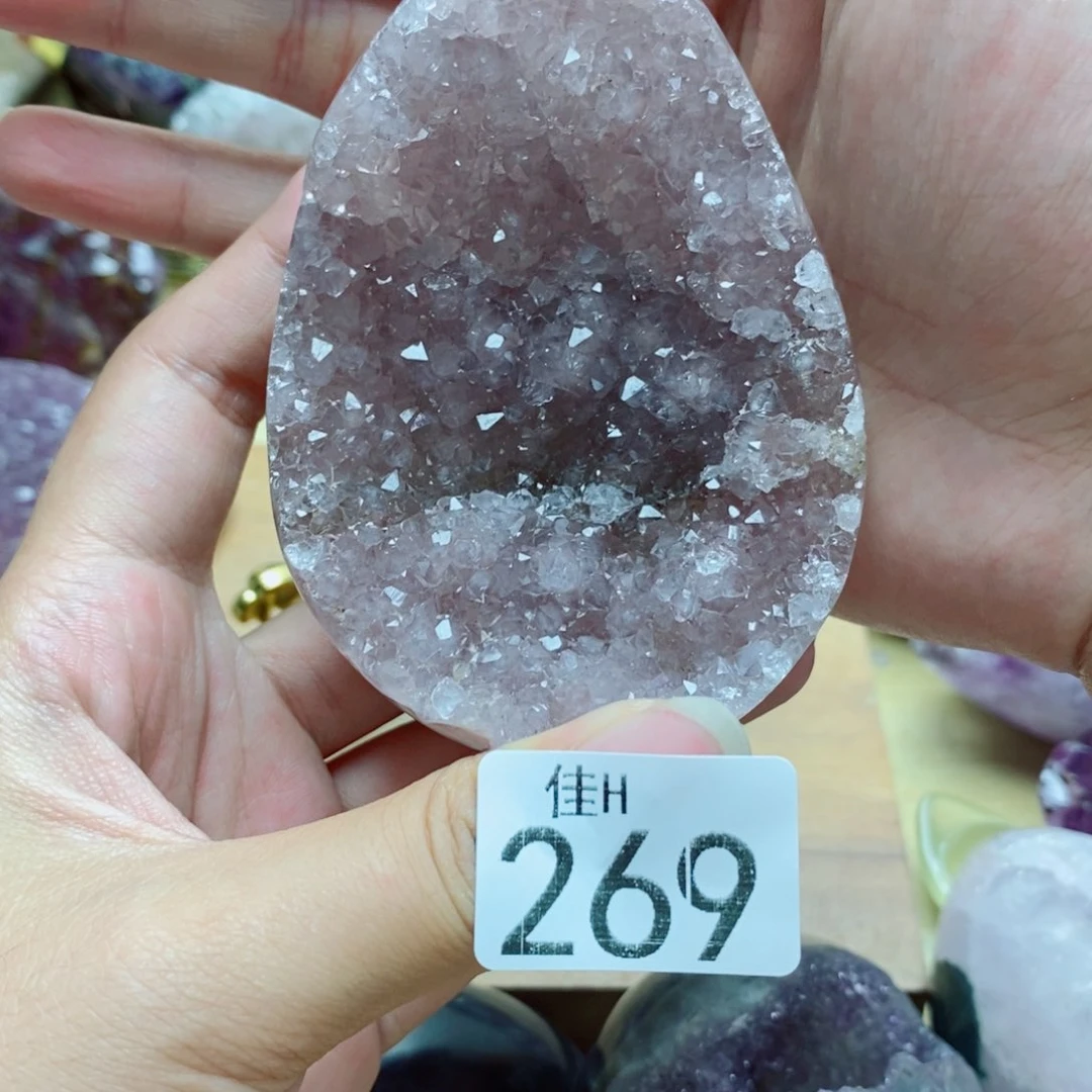 未镶嵌水晶大型摆件（非配饰）