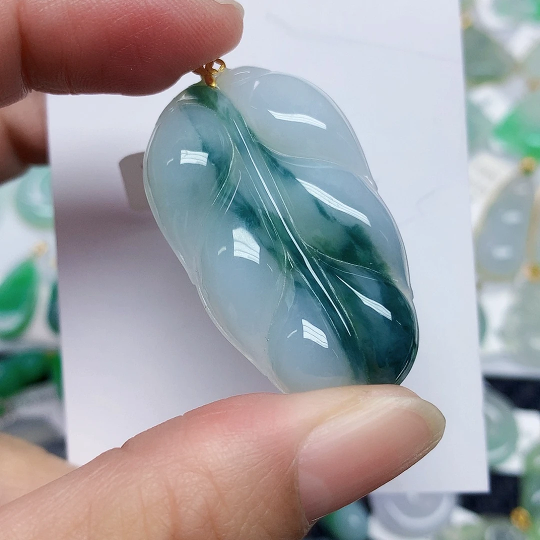 翡翠18K金镶嵌颈饰3557888